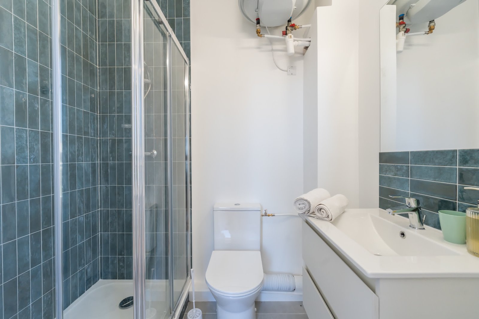 Suite 8 - Image 3